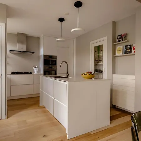 Rolig Og Elegant Copenhague
